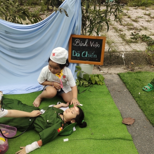 Diễn tập làm cô chú bộ đội cs2