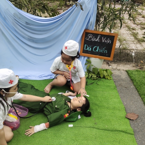 Diễn tập làm cô chú bộ đội cs2