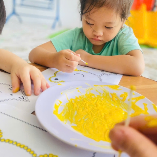 Vui học chấm màu lớp lá cs4