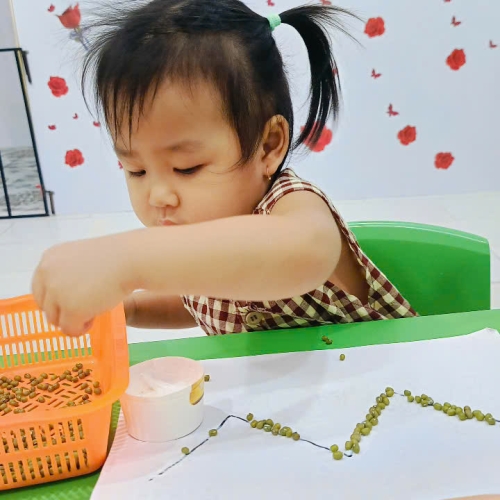 Làm thiệp tặng mẹ yêu