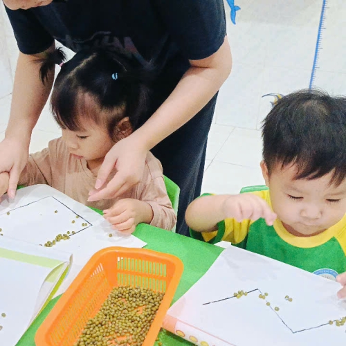 Làm thiệp tặng mẹ yêu