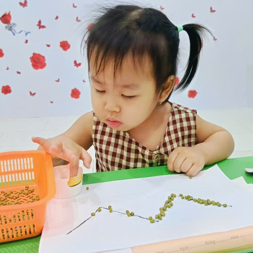 Làm thiệp tặng mẹ yêu