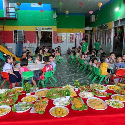 Tiệc Bufet Chào Mừng 20-11-2024