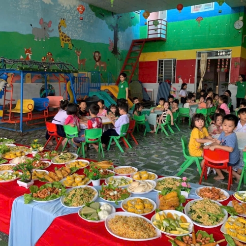 Tiệc Bufet Chào Mừng 20-11-2024