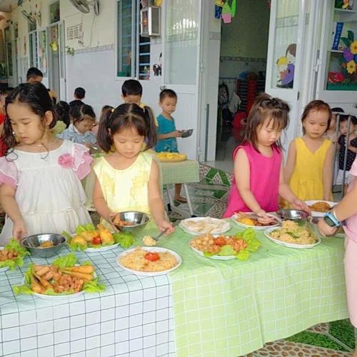 Tiệc Bufet Chào Mừng 20-11-2024