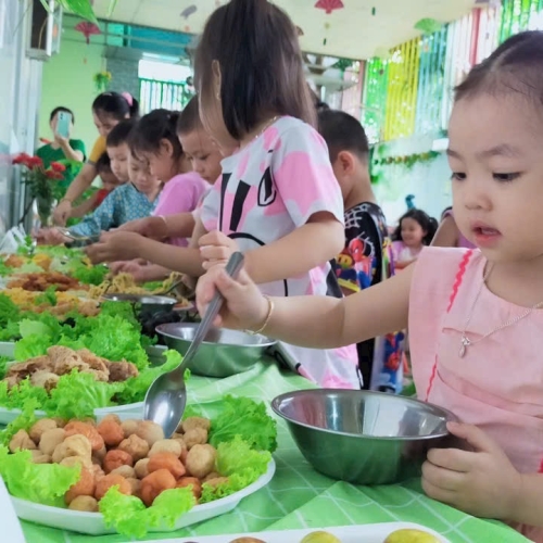 Tiệc Buffet Mừng Ngày 20-10 CS4