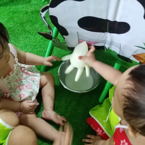 Trải Nghiệm Vắt Sữa Bò CS2