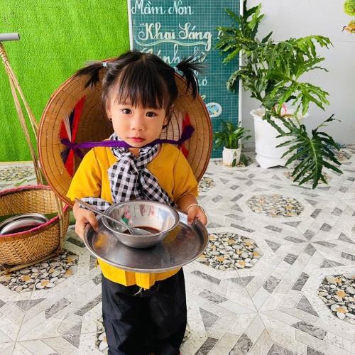 Trải nghiệm gánh chè tuổi thơ