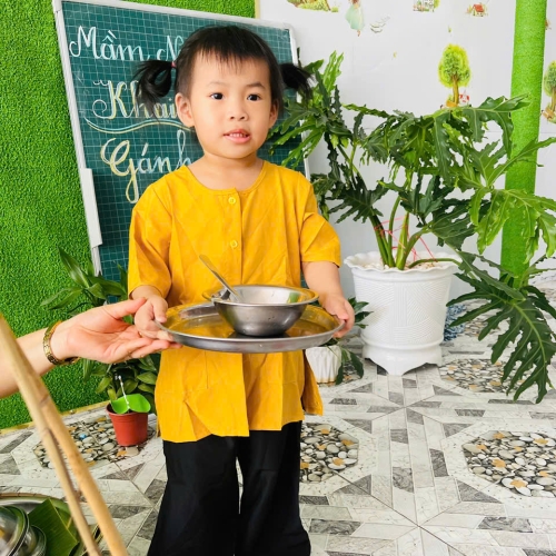 Trải nghiệm gánh chè tuổi thơ