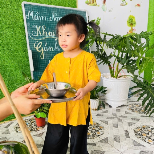 Trải nghiệm gánh chè tuổi thơ