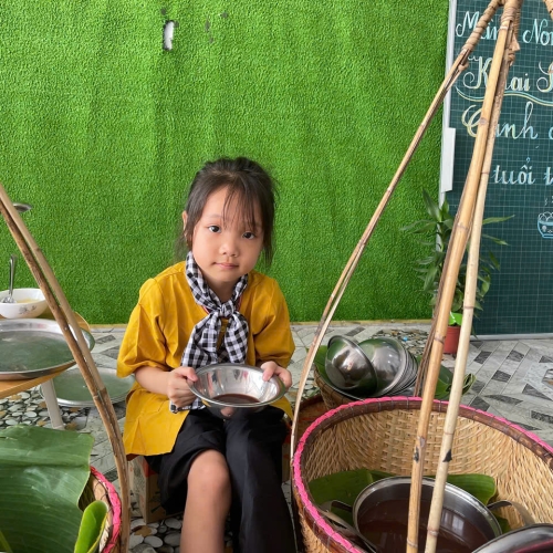 Trải nghiệm gánh chè tuổi thơ