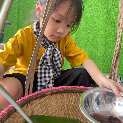 Trải nghiệm gánh chè tuổi thơ