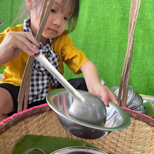 Trải nghiệm gánh chè tuổi thơ