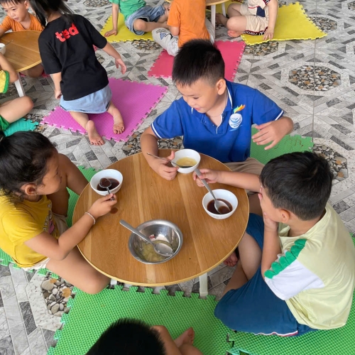 Trải nghiệm gánh chè tuổi thơ