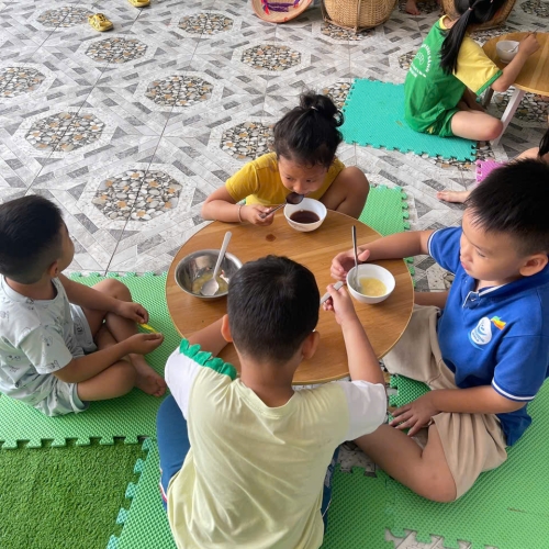 Trải nghiệm gánh chè tuổi thơ