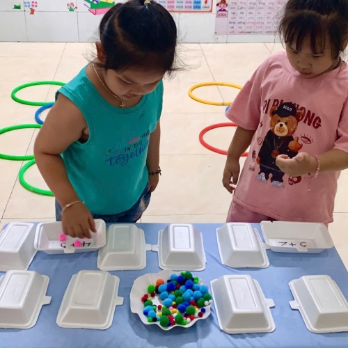 Trò chơi túi mù toán học