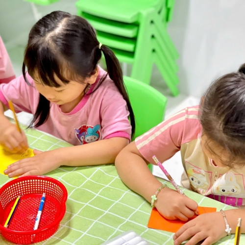 Tạo hình con chuồn chuồn