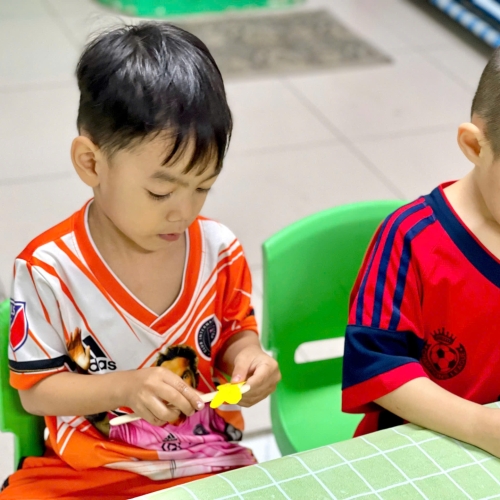 Tạo hình con chuồn chuồn