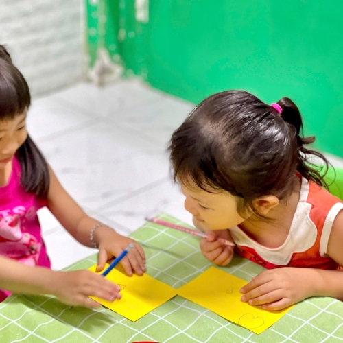 Tạo hình con chuồn chuồn