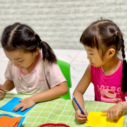 Tạo hình con chuồn chuồn