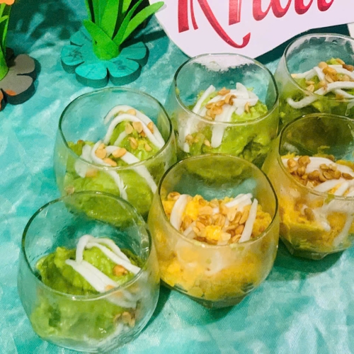 Bé làm kem bơ sầu riêng